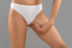 Surgical assessment of localized lipodystrophy in the medial femoral region prior to Thigh Liposuction in Dubai