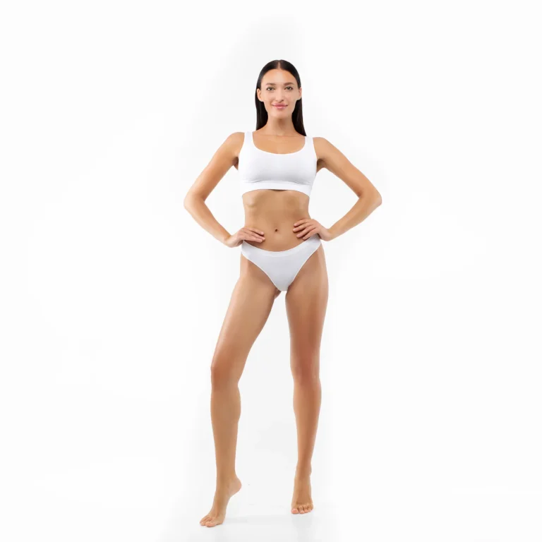 Preoperative anatomical evaluation of a patient with optimal dermal elasticity for Body Contouring in Dubai.