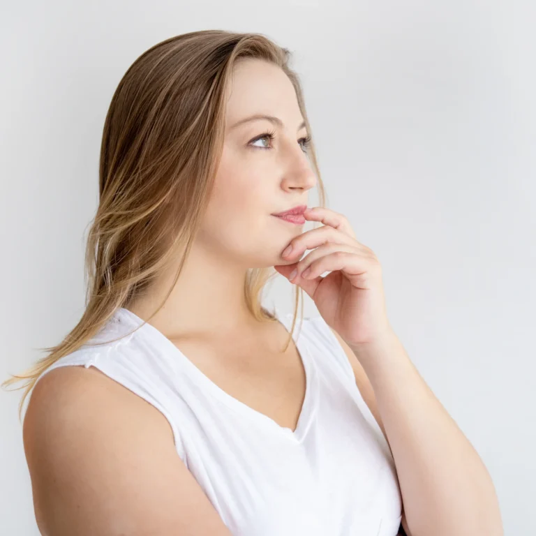 pensive-young-woman-looking-away (1)