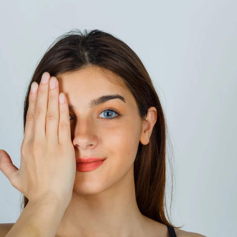 Preoperative evaluation of orbital fat herniation and dermatochalasis for an Upper & Lower Eyelid Lift in Dubai.